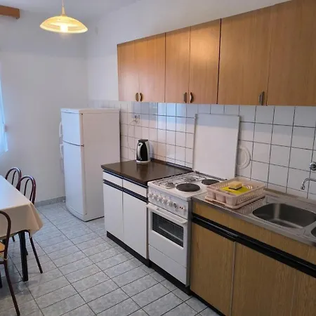 With Parking Space Primosten Burnji, Primosten - 27862 Apartment *