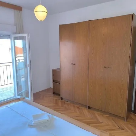 Appartement With Parking Space Primosten Burnji, Primosten - 27862 *