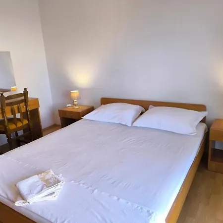 Appartement With Parking Space Primosten Burnji, Primosten - 27862